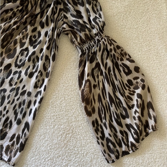 Alberto Makali Leopard prin Off Shoulder Long Sleeve Women’s Top Size Large - Picture 4 of 9